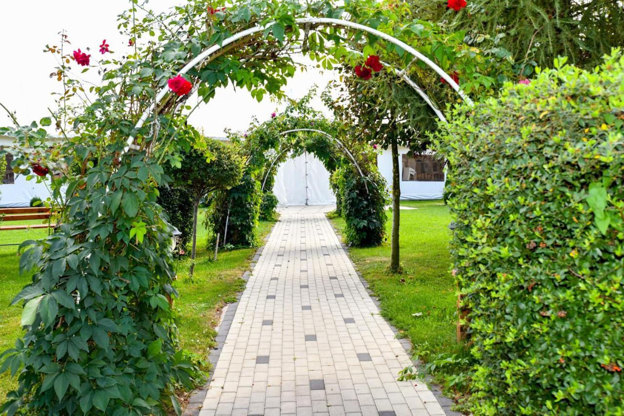 Casa Moteasca Hotel Mihai Viteazu  Екстериор снимка