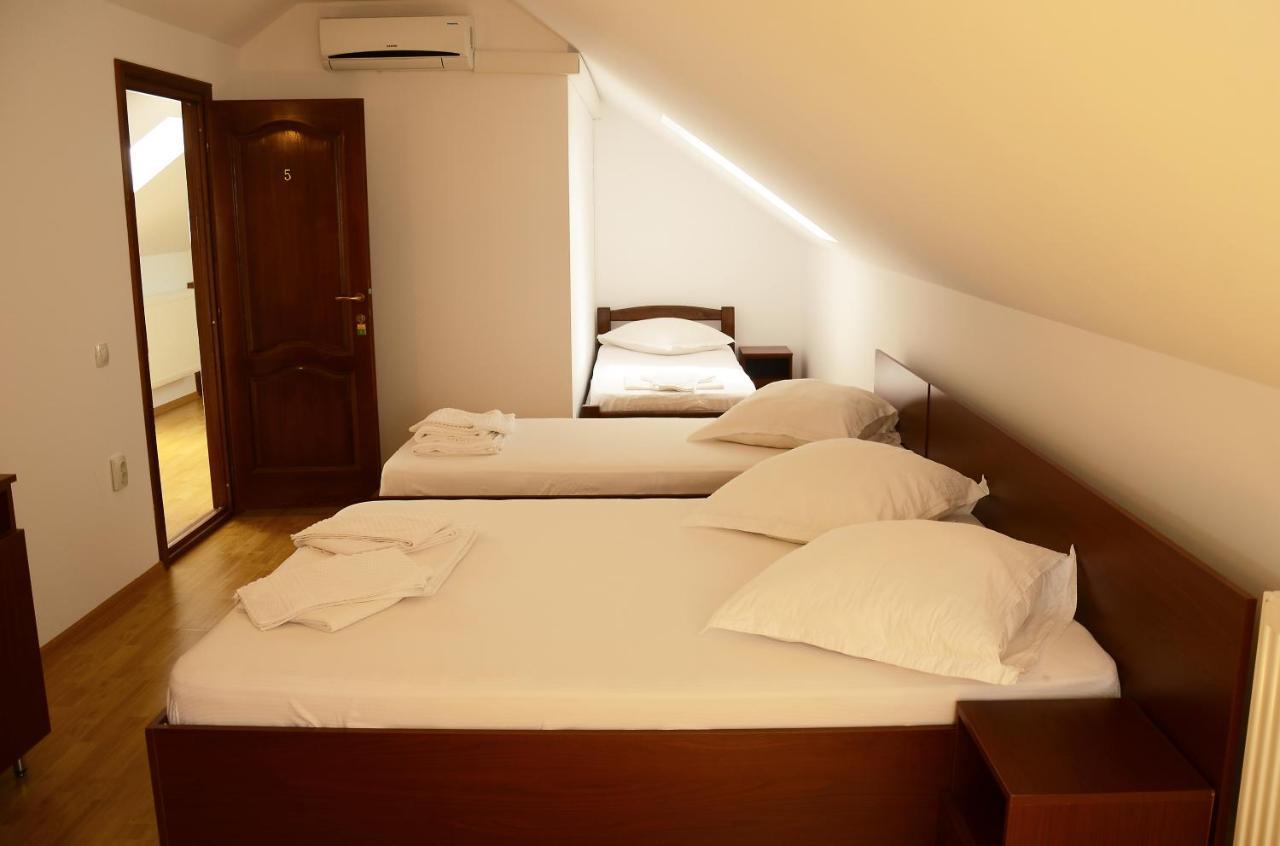 Casa Moteasca Hotel Mihai Viteazu  Екстериор снимка