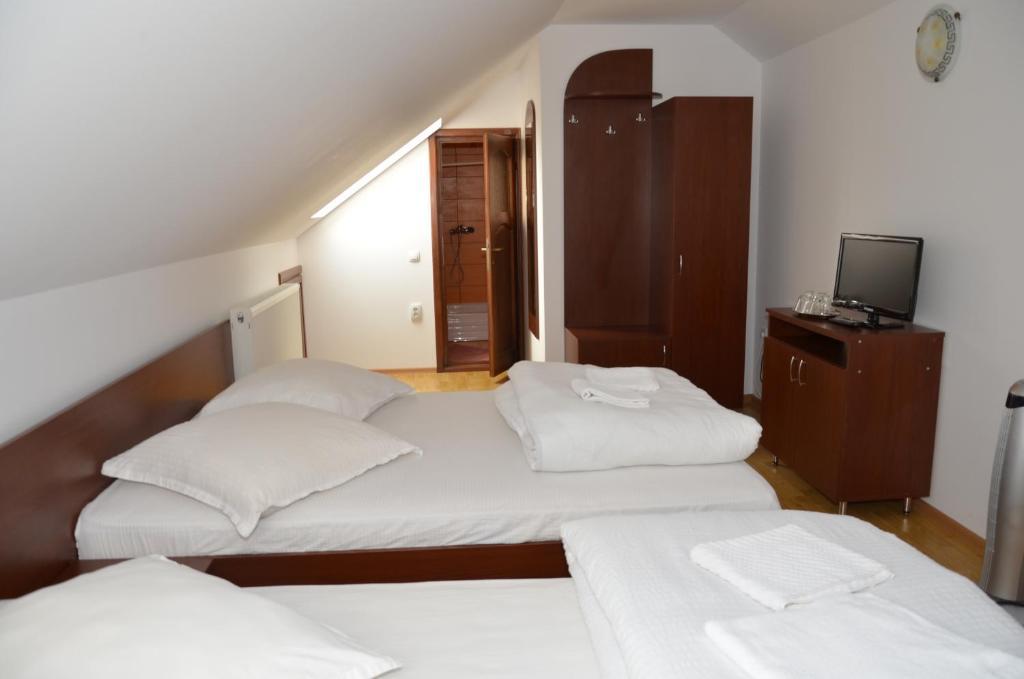 Casa Moteasca Hotel Mihai Viteazu  Стая снимка
