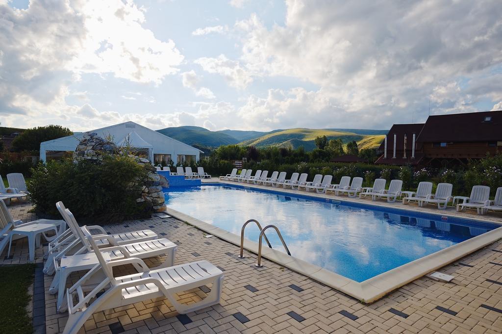 Casa Moteasca Hotel Mihai Viteazu  Екстериор снимка